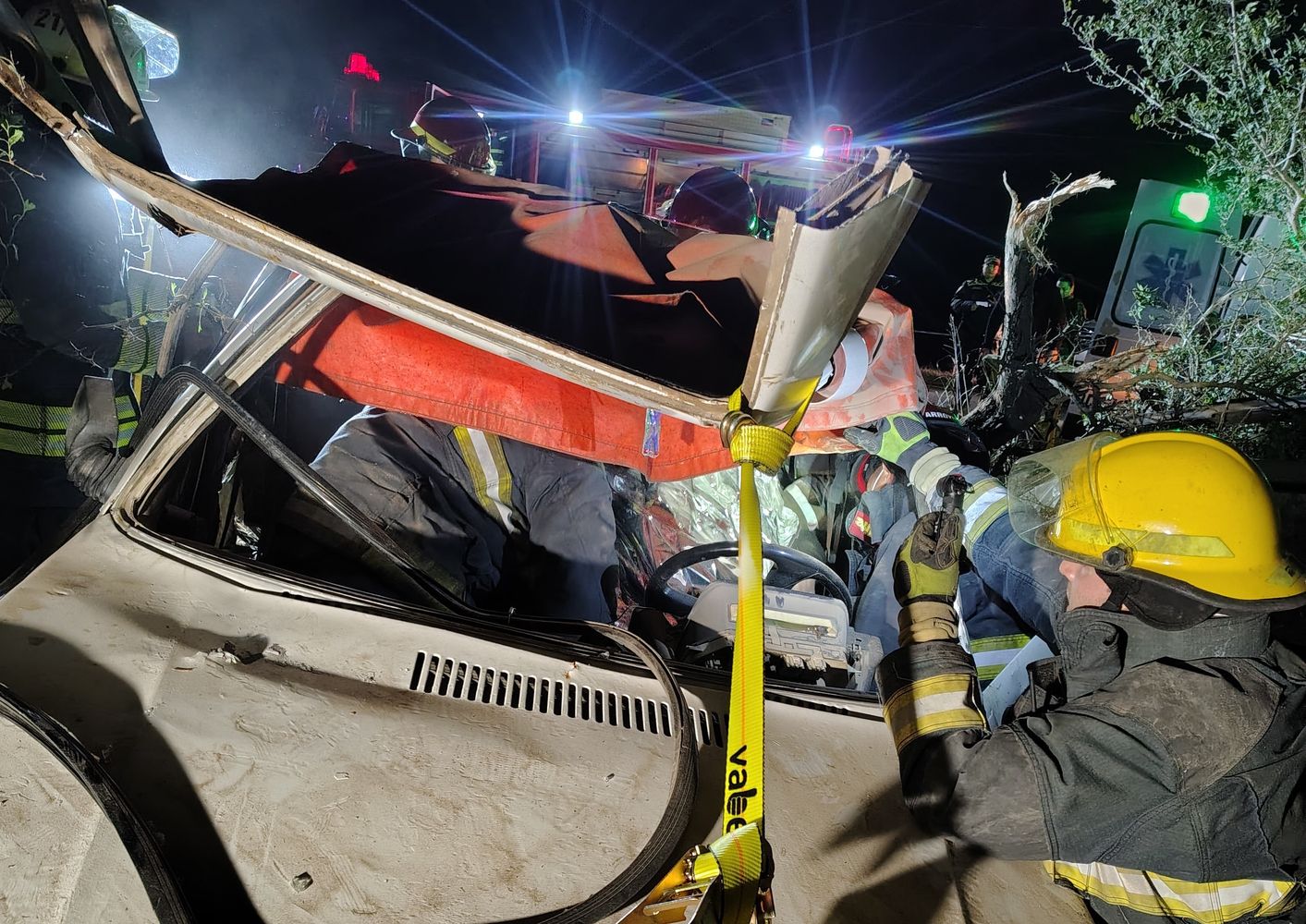 Varias personas heridas en un accidente entre 2 automóviles en Ruta Nacional 19