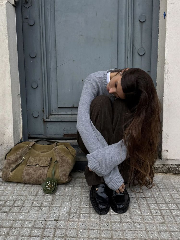 Adiós minibag: Lola Latorre desbloqueó una nueva tendencia y arrasó con la cartera de la temporada