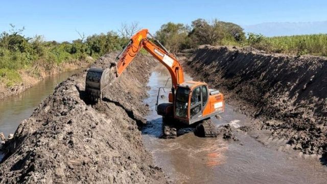 El operativo hídrico busca evitar daños en centros poblados, lotes productivos y caminos rurales.