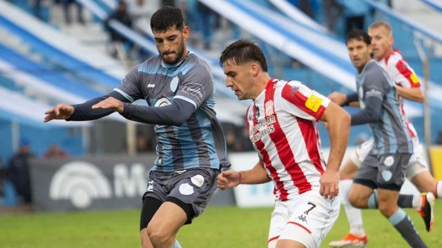 Gimnasia y Tiro de Salta se impuso por la mínima diferencia en un partido cerrado.