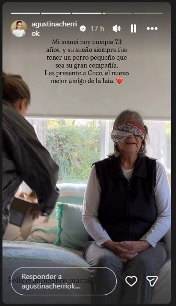 Agustina Cherri regalo a su mamá