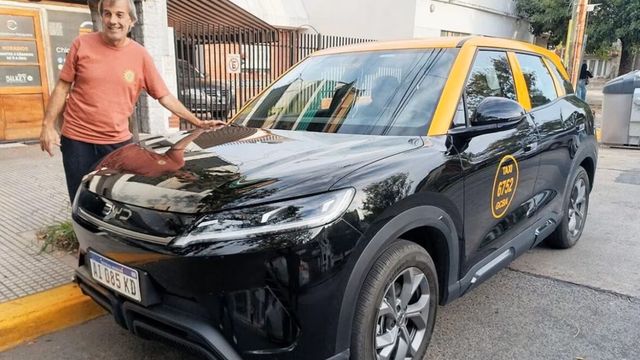 El primer taxi eléctrico de Buenos Aires