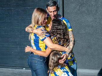 El conmovedor gesto de Di María con el vendedor que sufrió un violento robo antes del clásico rosarino