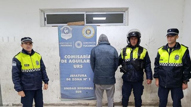 El procedimiento fue realizado por personal de la Patrulla Motorizada Aguilares, que trasladó al acusado a la Comisaría Aguilares.
