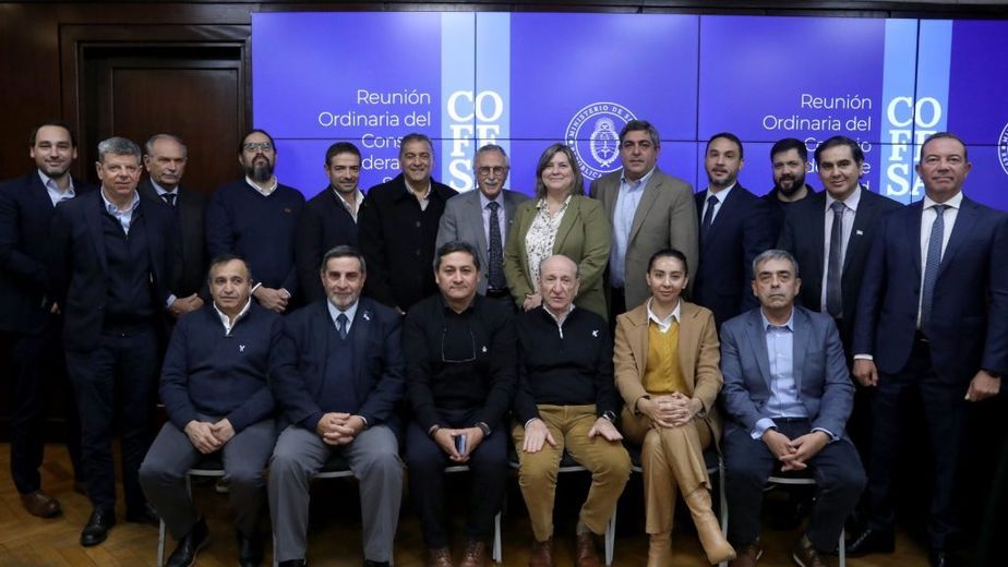 COFESA: Tucumán acompañó un acuerdo federal por vacunas y tratamientos oncológicos
