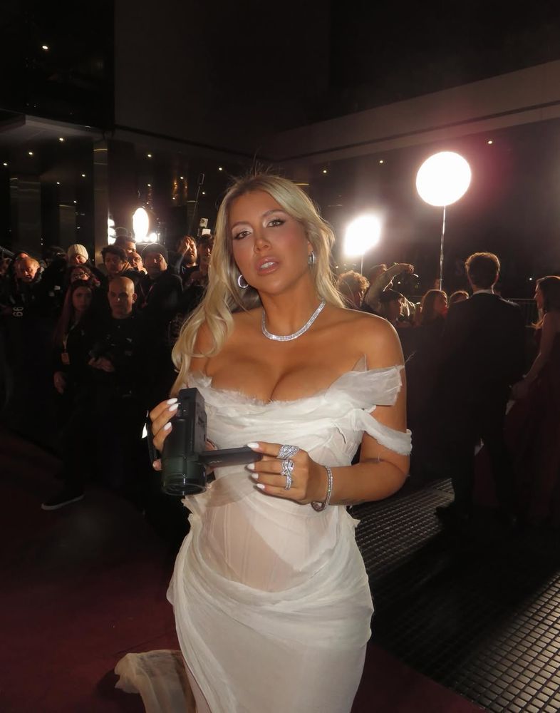 Wanda Nara arrasó en Instagram con un vestido de tul en color blanco y marcó tendencia en los Martín Fierro