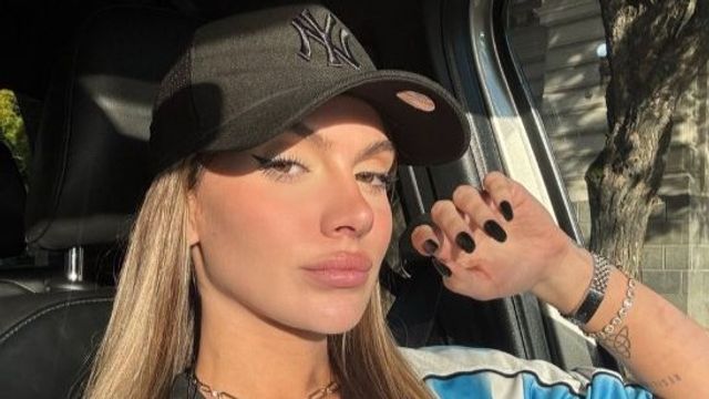 Sasha Ferro arrasó en un video con el baile del momento y apostó por un look urbano en tendencia