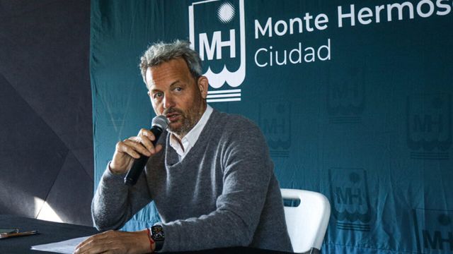 Hernán Arranz (Intendente de Monte Hermoso). 