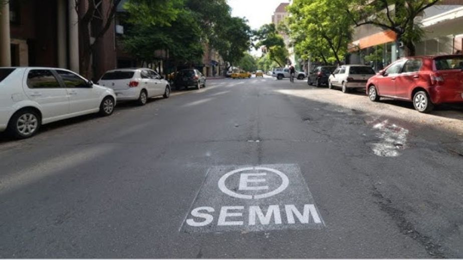 Cambios en el estacionamiento de Córdoba: cuándo empieza el sistema con QR que despide el efectivo