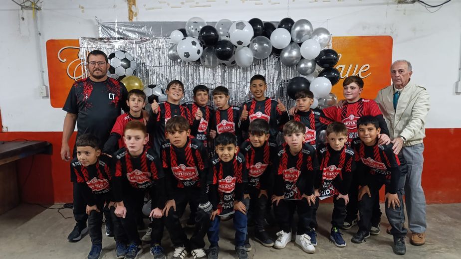 Arroyito pasó a cuartos de final del Torneo Infantil de Canal 12 tras ganarle a Laborde