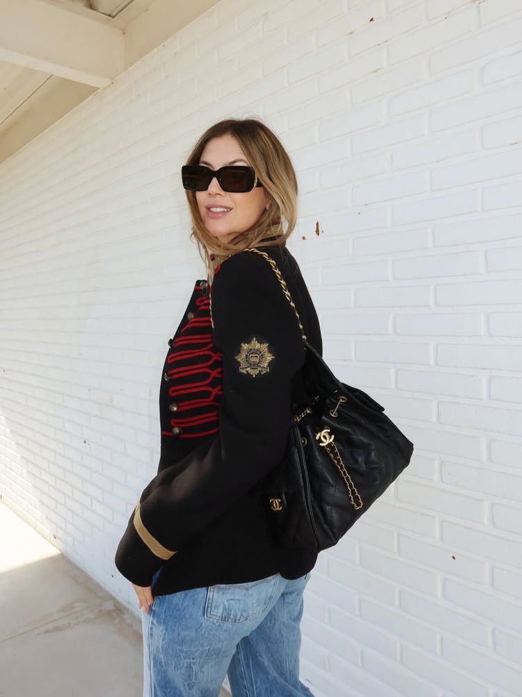 A lo China Suárez: Stephanie Demner eligió el saco de la temporada y marcó tendencia