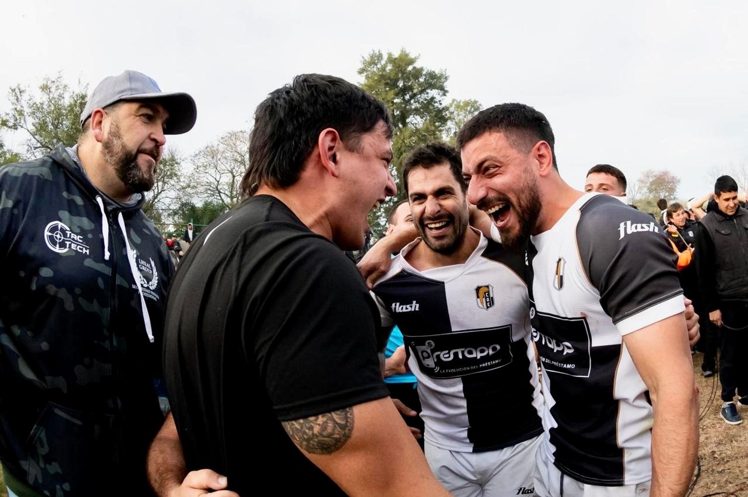 Entre la ovalada y la familia: Fabián y Sebastián Dorigón, dos generaciones unidas por el rugby en el CAE.
