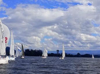 El Lago San Roque recibirá una nueva edición de la Regata “Revolución de Mayo”