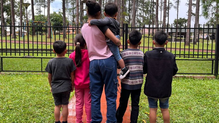 Seis hermanos de Alem iniciaron el proceso de vinculación con una pareja de Buenos Aires que busca adoptarlos juntos