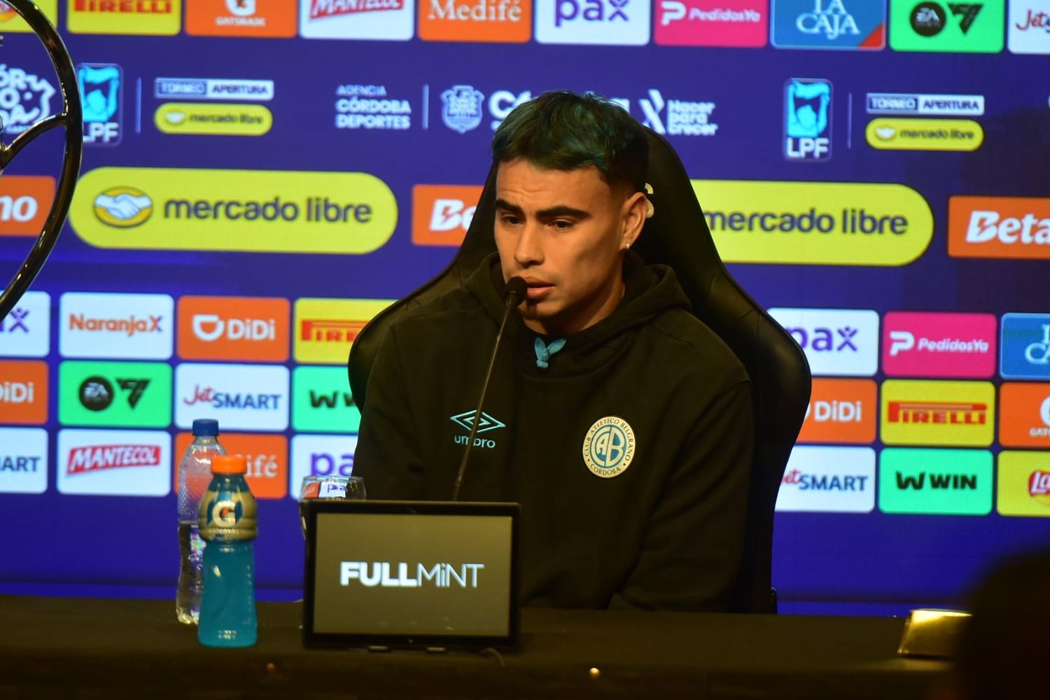 Lucas Zelarayán, en la conferencia de los dos "Chinos" para el Belgrano-River.