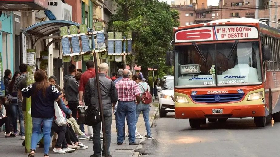 Colectivos: Berreta advirtió sobre costos y pidió una solución urgente