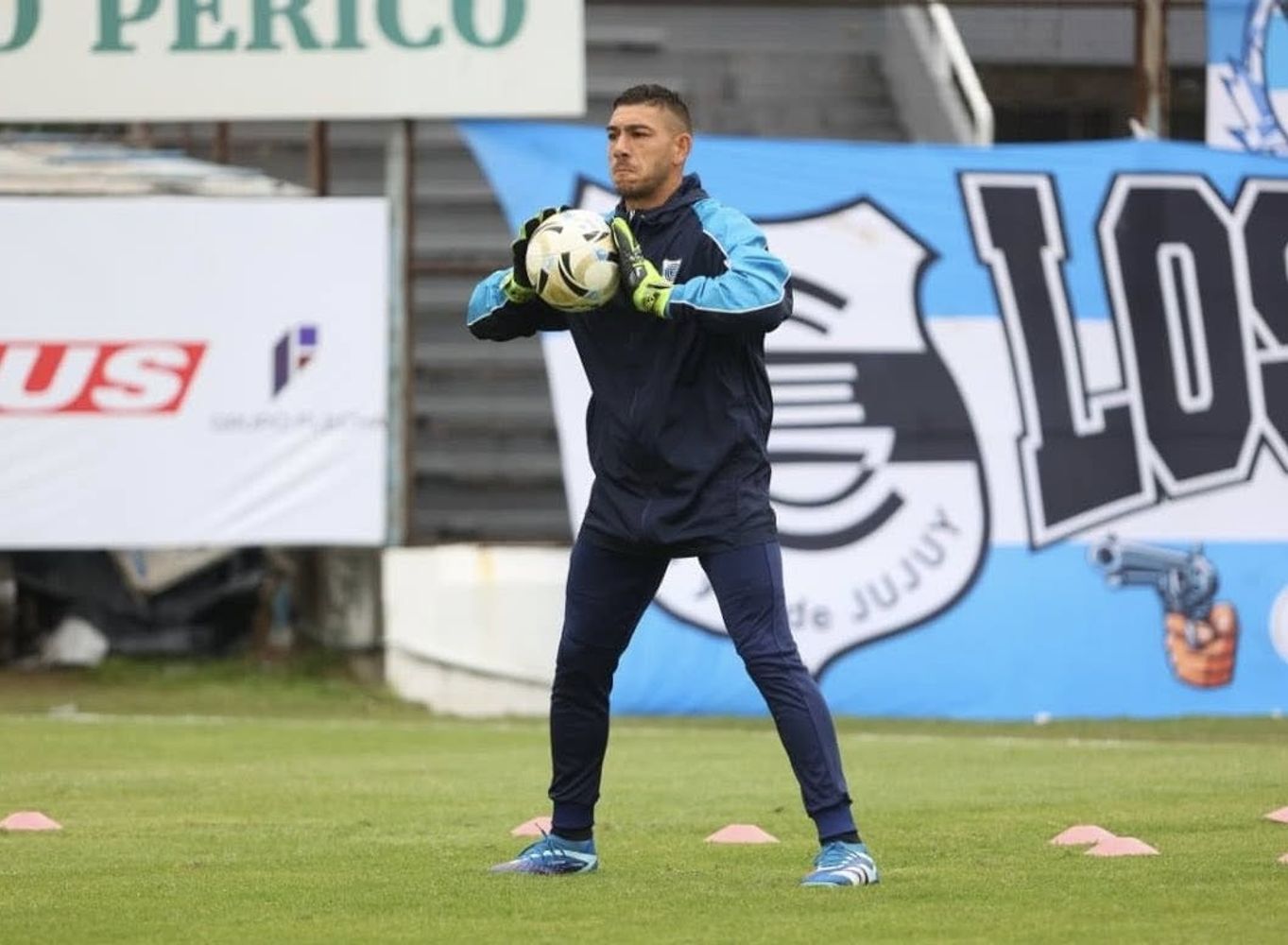 "Vamos a hacer lo posible para ganar, para sumar de tres, para seguir ahí arriba prendidos, y darle un triunfo a la gente, que también sabemos cómo lo vive, cómo lo siente", dijo Milton Álvarez.