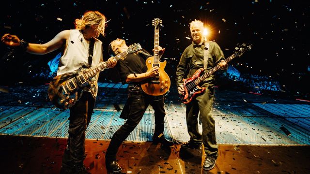 Airbag en Vélez: setlist renovado, clásicos inesperados y un avión en escena para una noche histórica