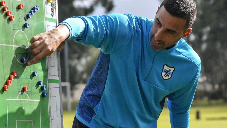 Pellerano habló de la mentalidad con que el líder Gimnasia de Jujuy afronta su partido en Salta