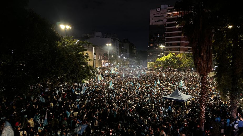 Las celestiales fotos de los festejos del Belgrano campeón en el Patio Olmos