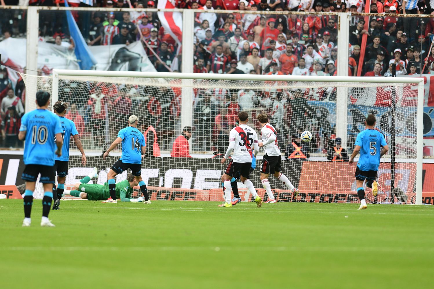 Colidio, figura en la final.