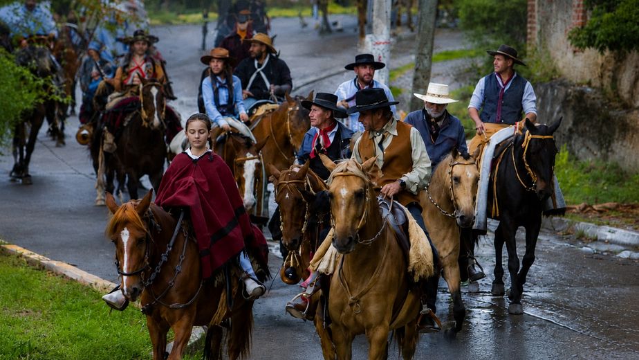 Tanti celebrará el 25 de Mayo con desfile gaucho, acto patrio y locro gratuito