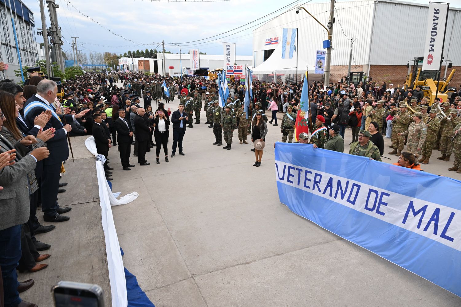 ExpoNOA y desfile patrio: Famaillá reunió a autoridades y vecinos en una jornada especial