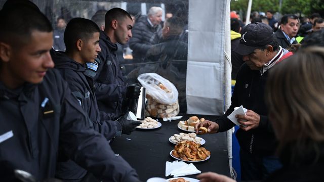 El acto recordó la gesta de Mayo y puso en valor el rol de quienes, desde distintos ámbitos, construyen ciudadanía todos los días.