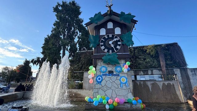 El Cucú tuvo su gran fiesta de cumpleaños en pleno centro de Carlos Paz.