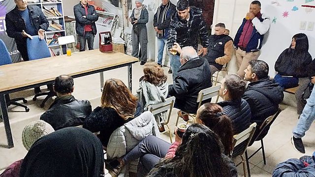 Proyecto Paraná 2027: Ruben Gonzalo Rodriguez de A LA LIBERTAD con vecinos de Seccional 8. 