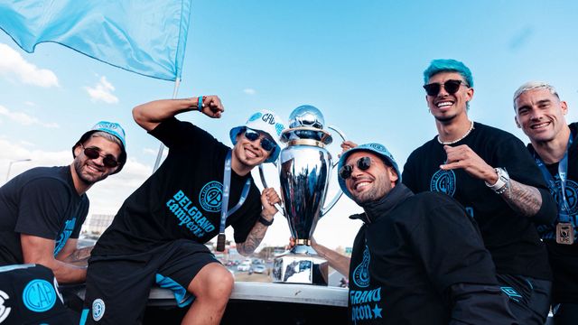 Belgrano, el ascenso en 2022 y el título del Apertura. Ambos, festejados en caravana por la Circunvalación.