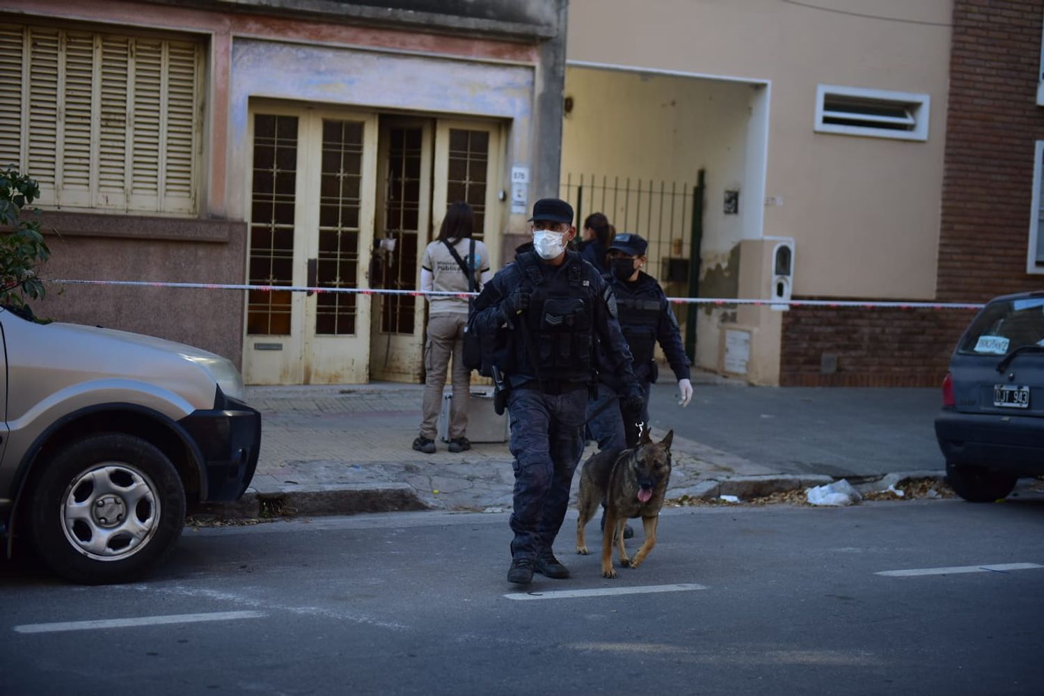 Allanamiento a la casa del sospechoso en el caso Agostina Vega.