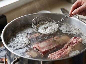 Mató a su amante, hirvió el cuerpo y sirvió los restos en platos de su restaurante: el caso que marcó al país