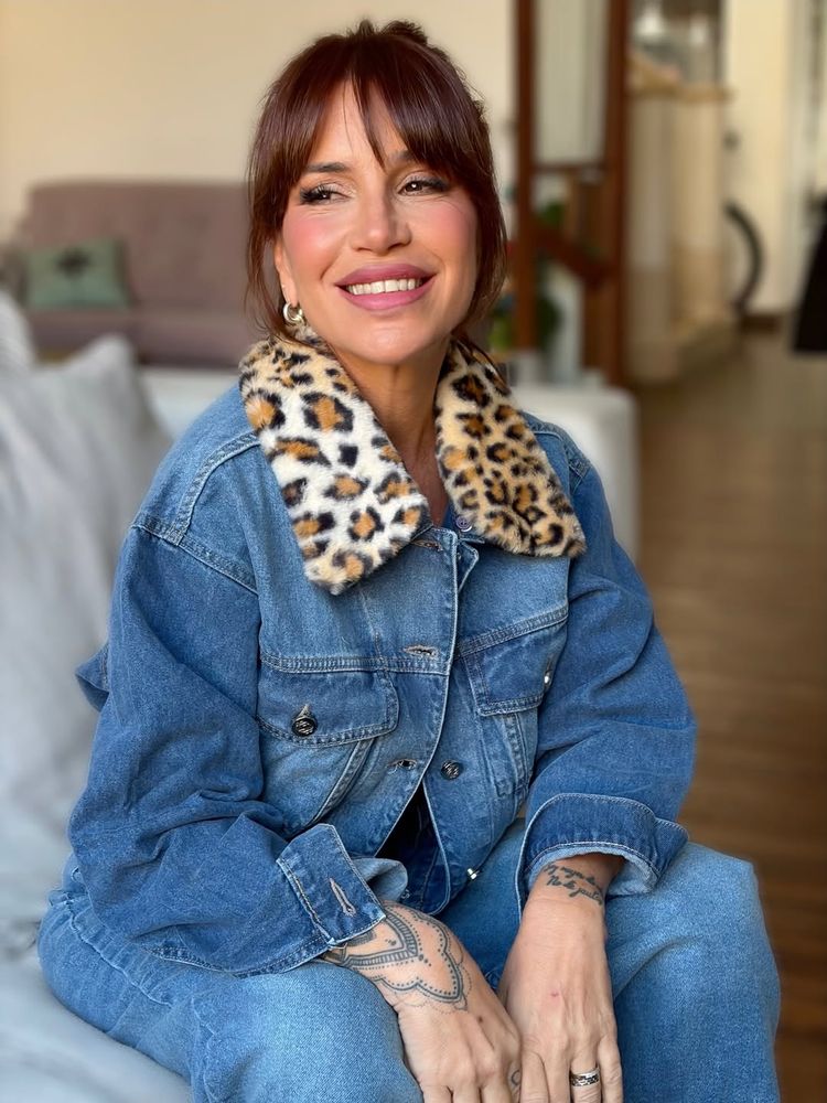Flor Peña arrasó con el abrigo viral animal print y un mensaje llamó la atención: "Ponte fuerte y se valiente"