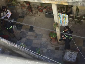 Abandonada y desordenada: así es la casa de Claudio Barrelier, a la que entró Agostina Vega y nunca salió
