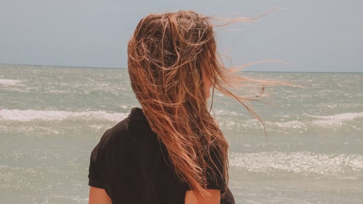 Una influencer reveló que una ecografista filtró su embarazo y se desató un escándalo: "Para que aprenda"
