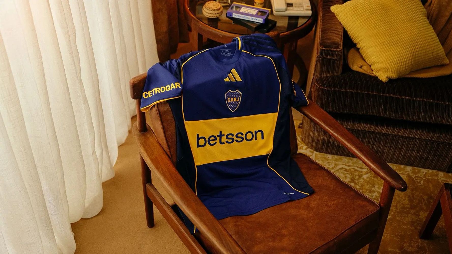 Boca lanzó una camiseta retro por la Libertadores 2001: cuánto sale y cómo es el modelo homenaje