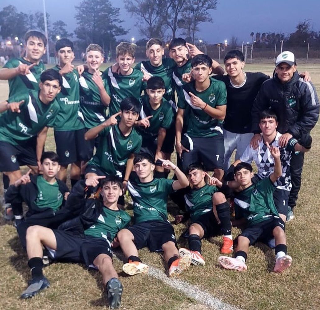 El fútbol de Deportivo y Cultural Arroyito gritó campeón en Infantil y Juvenil