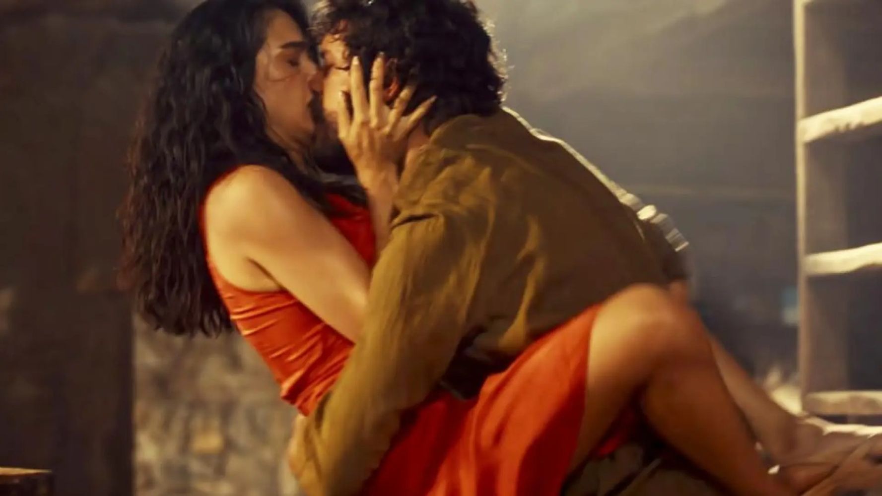 El título original de la película es Kül.
