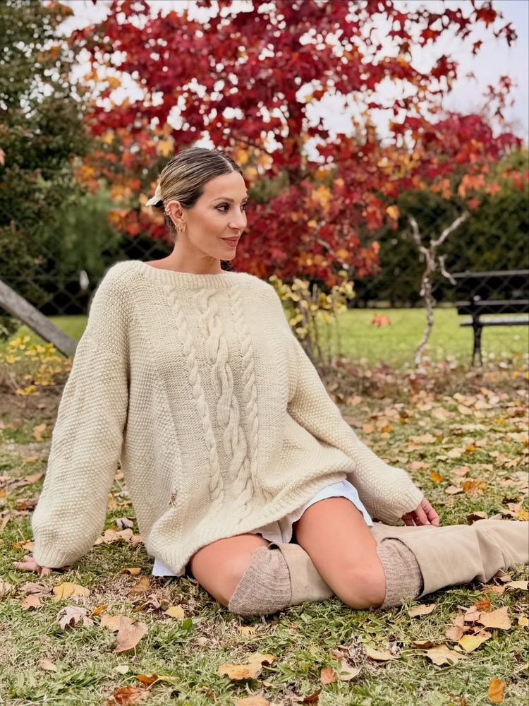 Noelia Marzol se sumergió en la temporada de otoño y arrasó con un sweater en tendencia