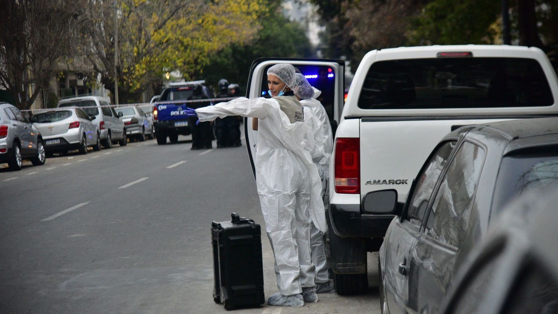 Allanamiento en la casa del único detenido por la desaparición de Agostina Vega.