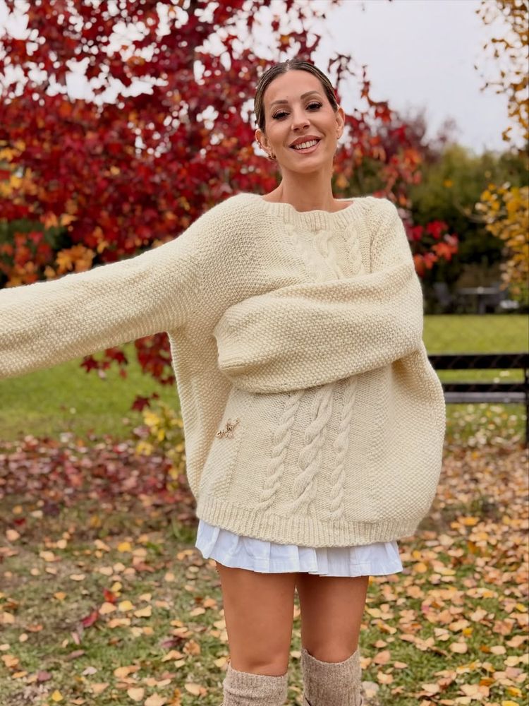 Noelia Marzol se sumergió en la temporada de otoño y arrasó con un sweater en tendencia