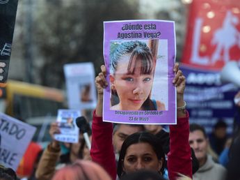 Dieron a conocer el audio que le envió Agostina a sus amigas: "Tengo que ir con el novio de mi mamá"