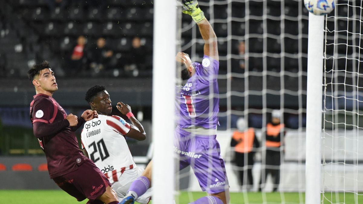 Instituto y el gol del colombiano Córdoba para ilusionarse con avanzar en la Copa