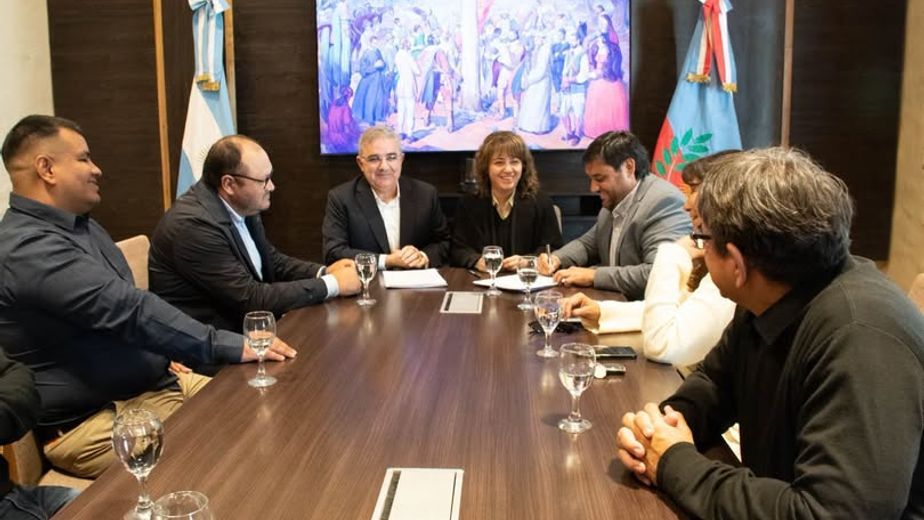 Convenio con proveedores mineros para mejorar escuelas de la Puna