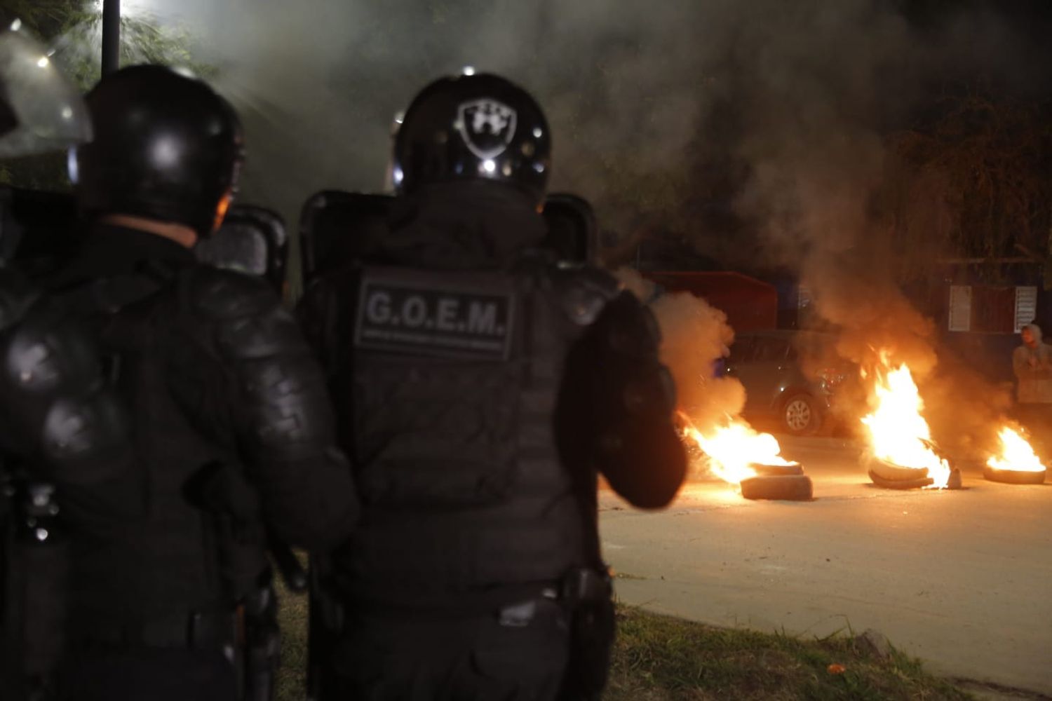Las manifestaciones se extendieron hasta bien entrada la noche del sábado