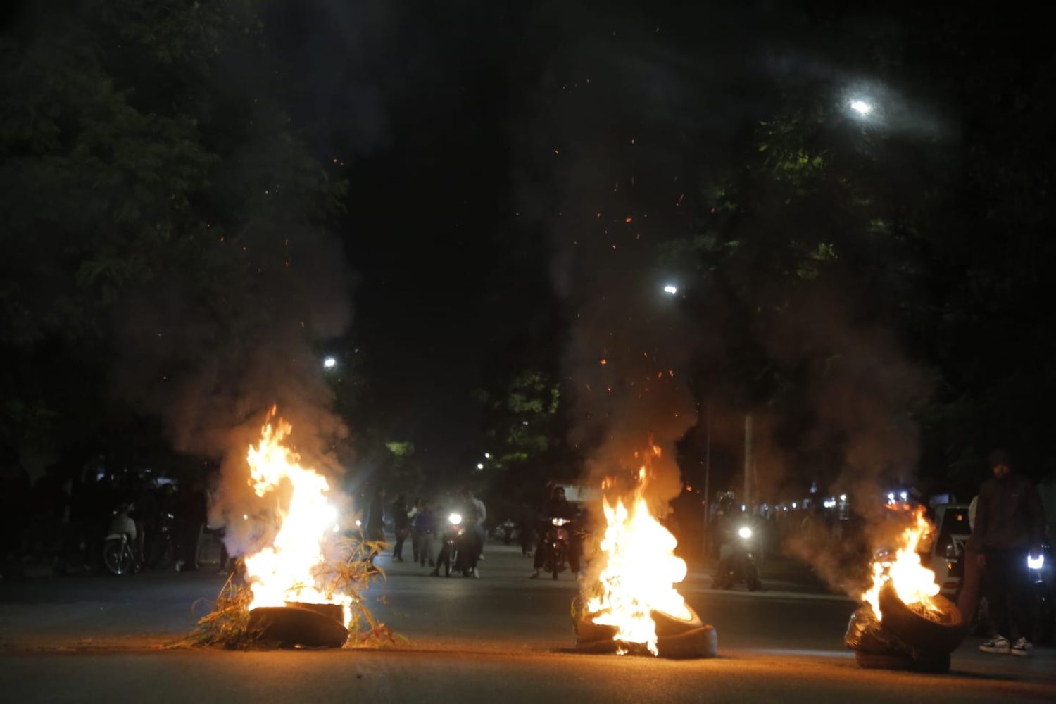 Manifestaciones y Circunvalación y en distintos barrios por Agostina. Intervino la Policía.
