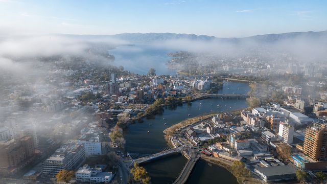Lluvias y neblina para arrancar junio en Carlos Paz y Punilla