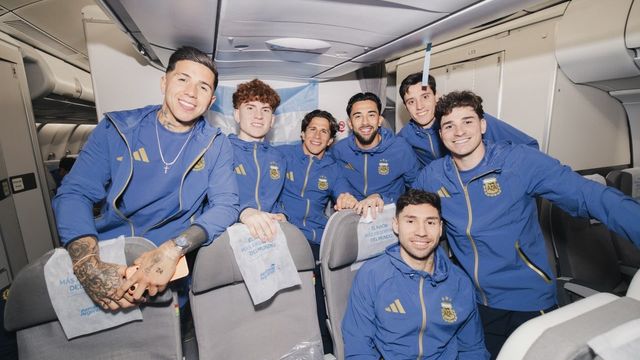 La selección campeonal del mundo ya aterrizó con su sueño en Estados Unidos.