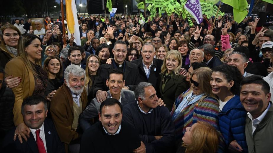 Jaldo y Chahla inauguraron la renovación de uno de los principales accesos del este capitalino